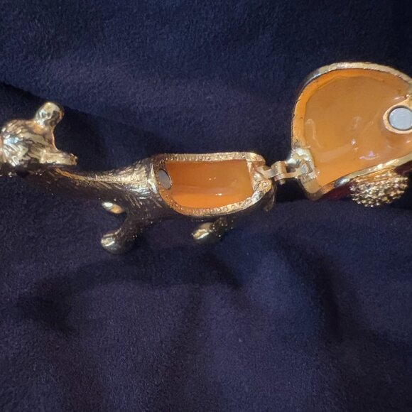 Lovely Camel "Limoges-Like Snuff Box"-Beautifully Made Gold with Lift-Lid "Hump" - Picture 8 of 12